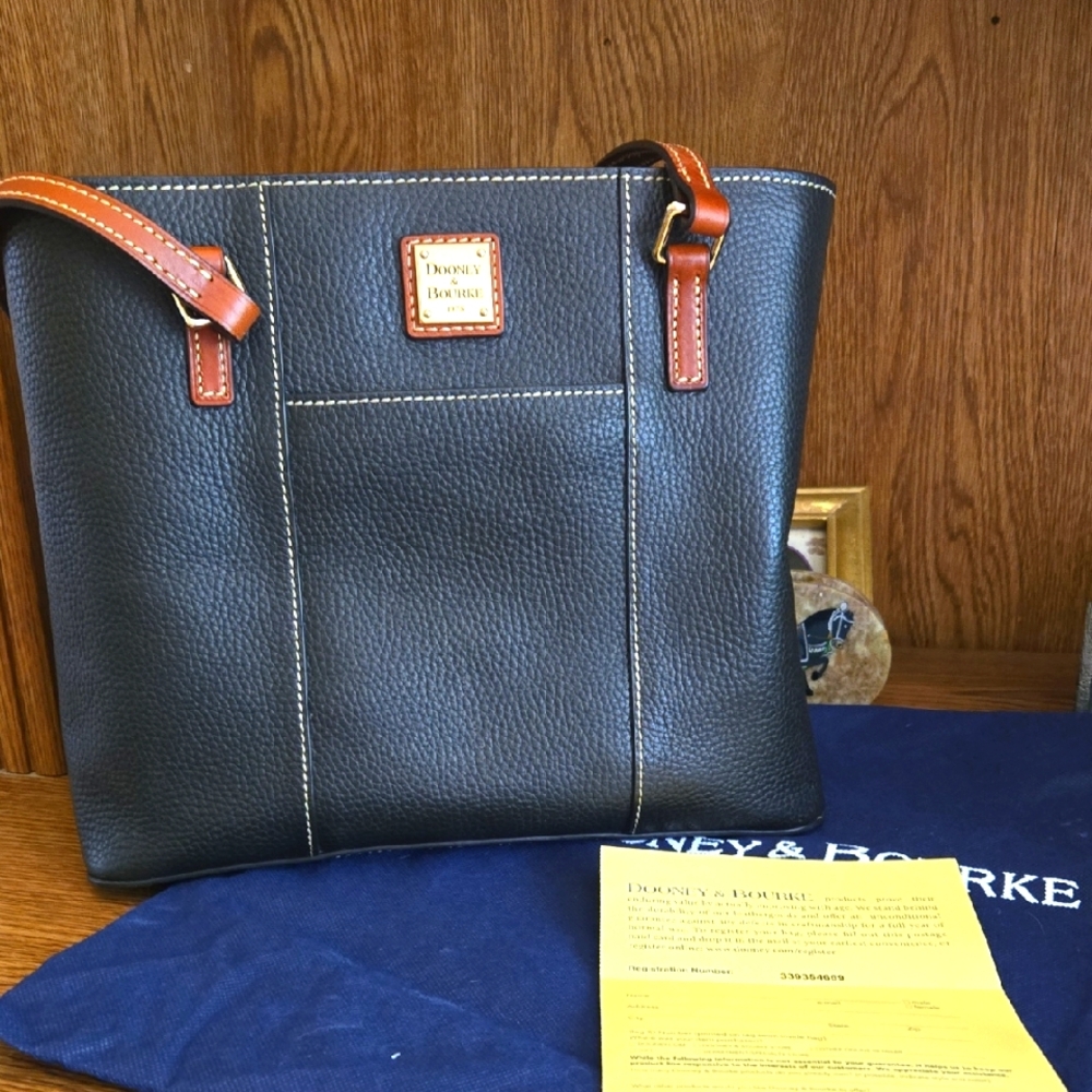 Dooney & Bourke Small Lexington Shoulder Bag Brown T-moro
